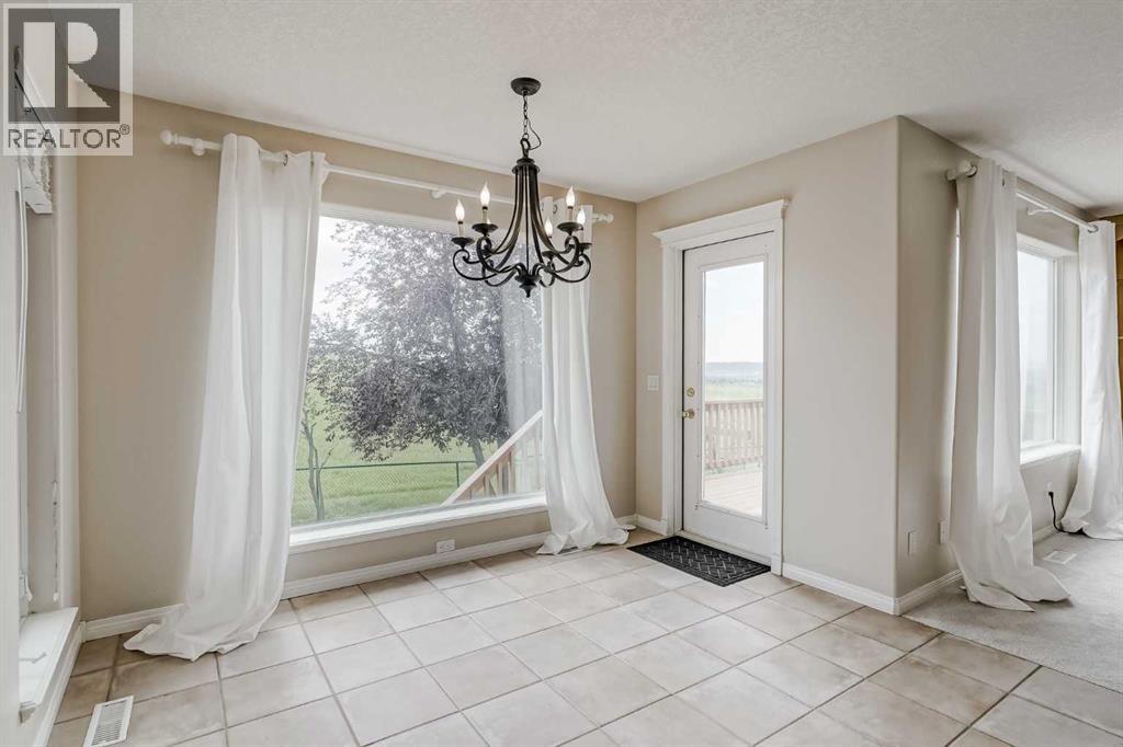 Single Family House for Sale in  Royal Crest Terrace NW Royal Oak Calgary 