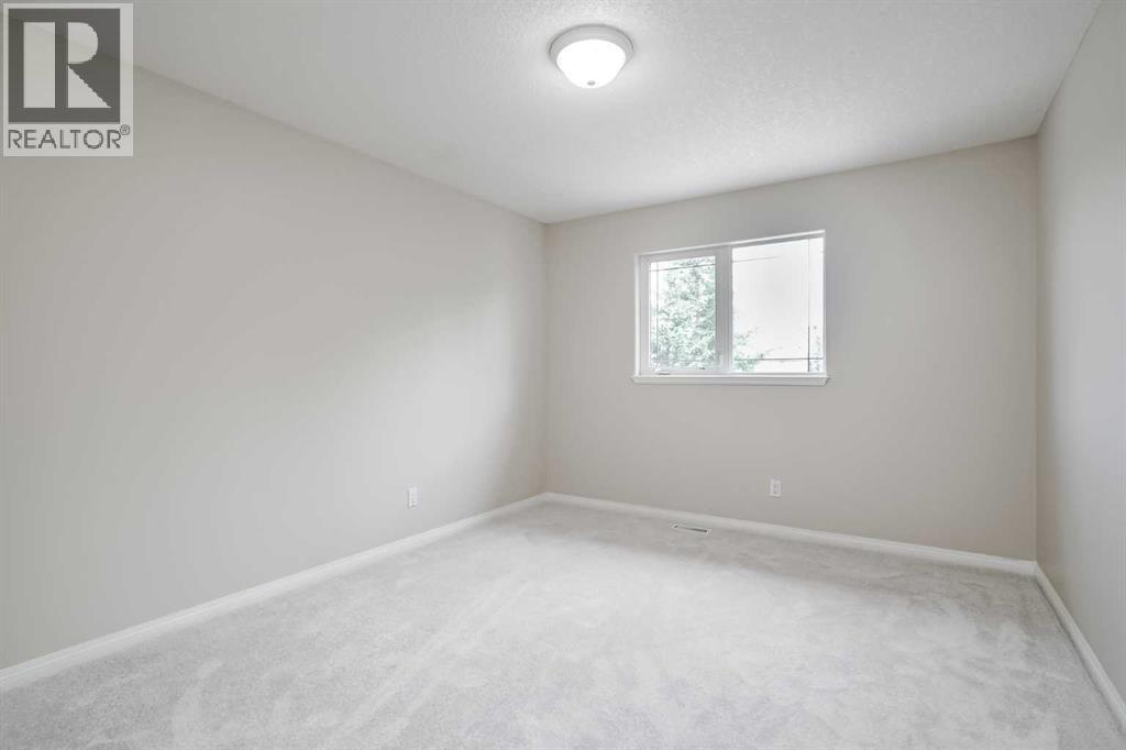 Single Family House for Sale in  Royal Crest Terrace NW Royal Oak Calgary 