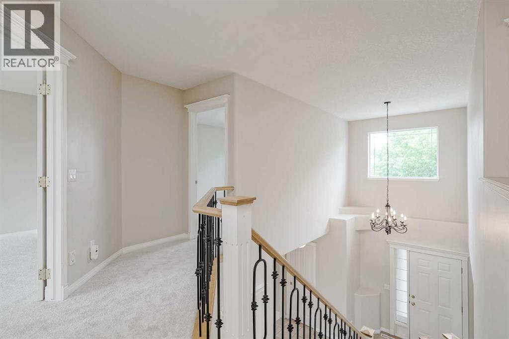 Single Family House for Sale in  Royal Crest Terrace NW Royal Oak Calgary 