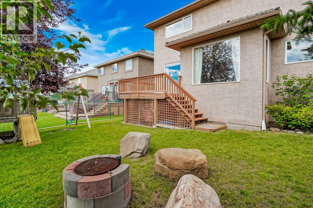 Single Family House for Sale in  Royal Crest Terrace NW Royal Oak Calgary 