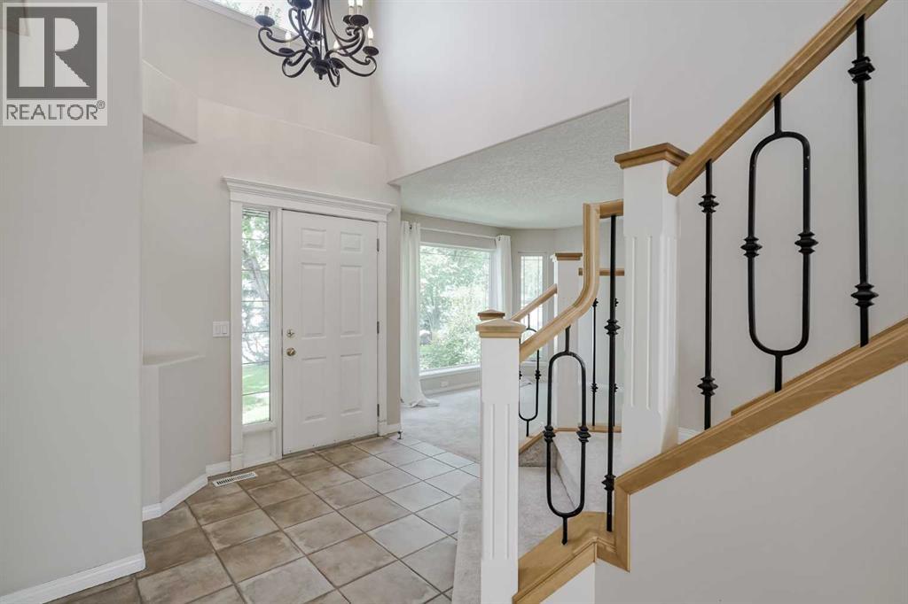 Single Family House for Sale in  Royal Crest Terrace NW Royal Oak Calgary 