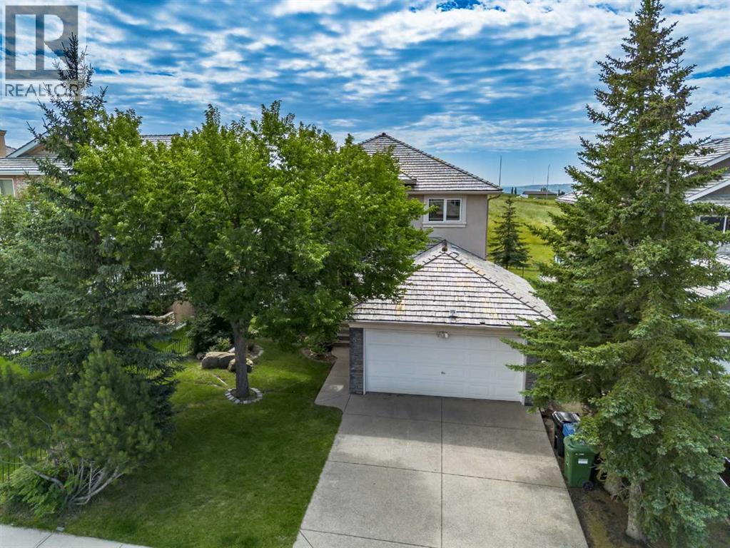 Single Family House for Sale in  Royal Crest Terrace NW Royal Oak Calgary 