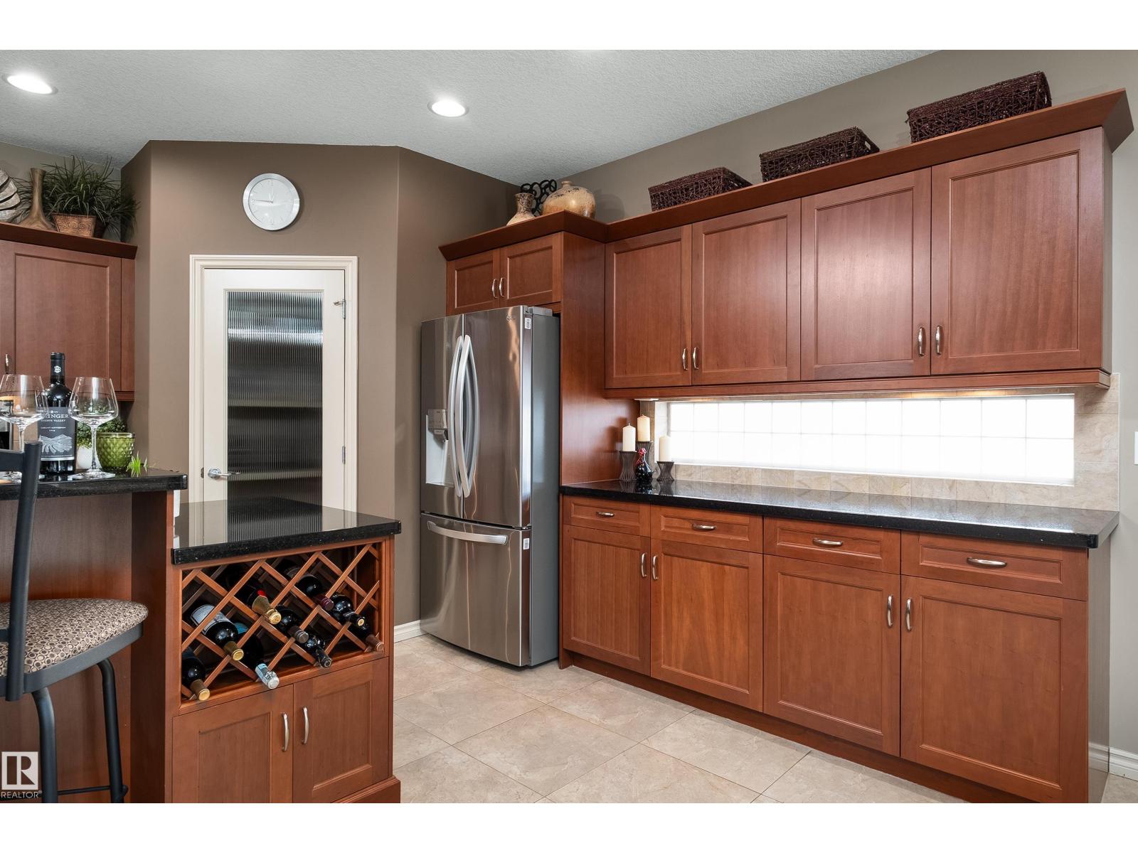 Photo 10 of 1089 Goodwin Ci Nw, Edmonton AB