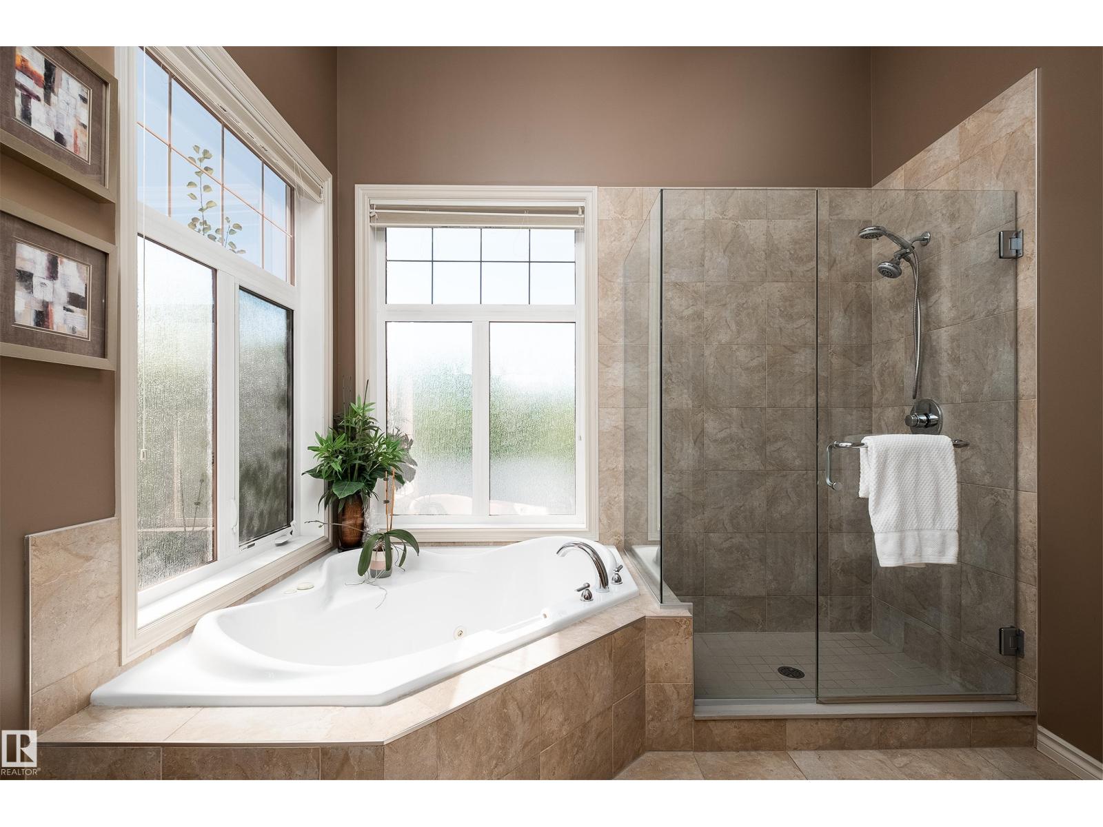 Photo 23 of 1089 Goodwin Ci Nw, Edmonton AB