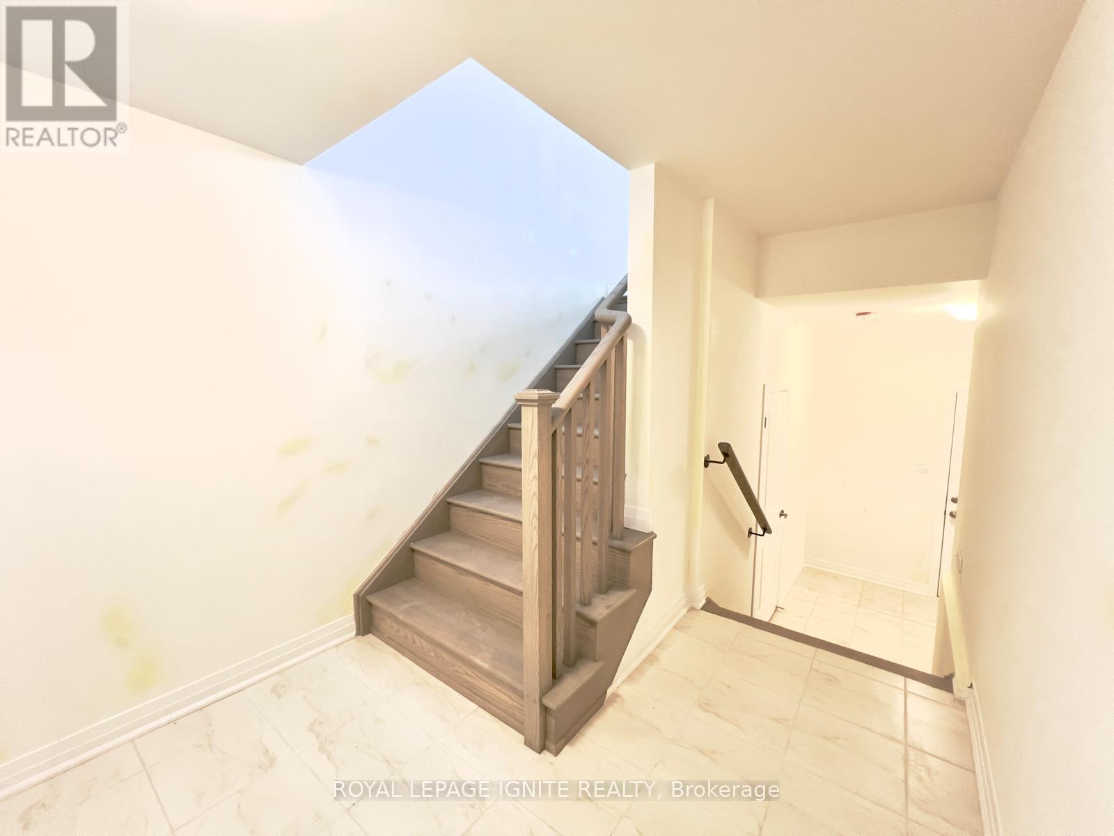 Photo 31 of 522 Hudson Crescent, Midland ON