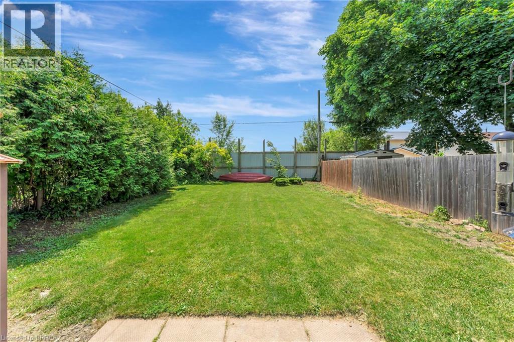 Photo 23 of 54 Burwell Street, Brantford ON