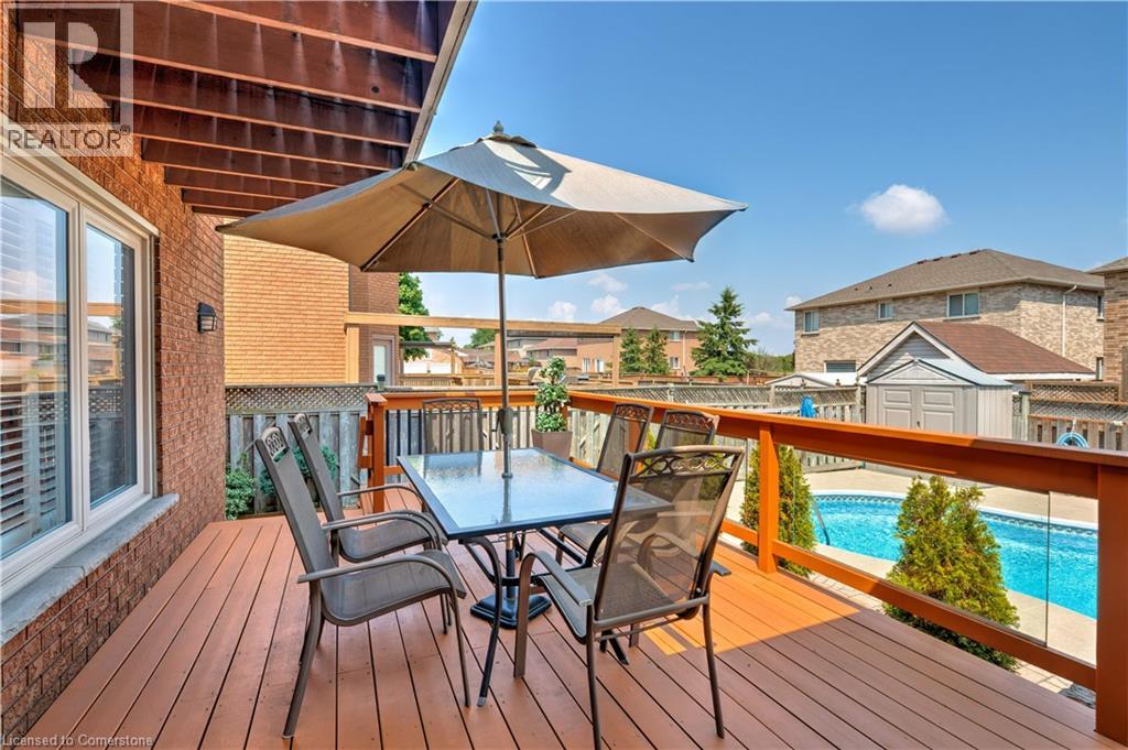 Photo 35 of 6 Embassy Drive, Hamilton ON