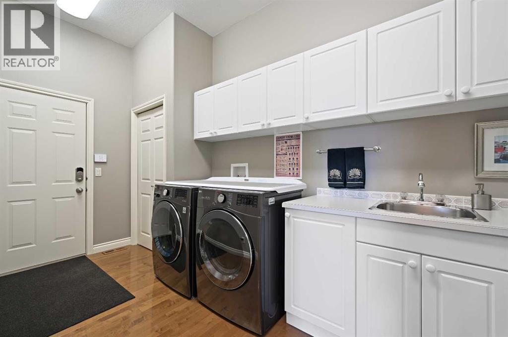 Photo 34 of 75 Hamptons Bay Nw, Calgary AB