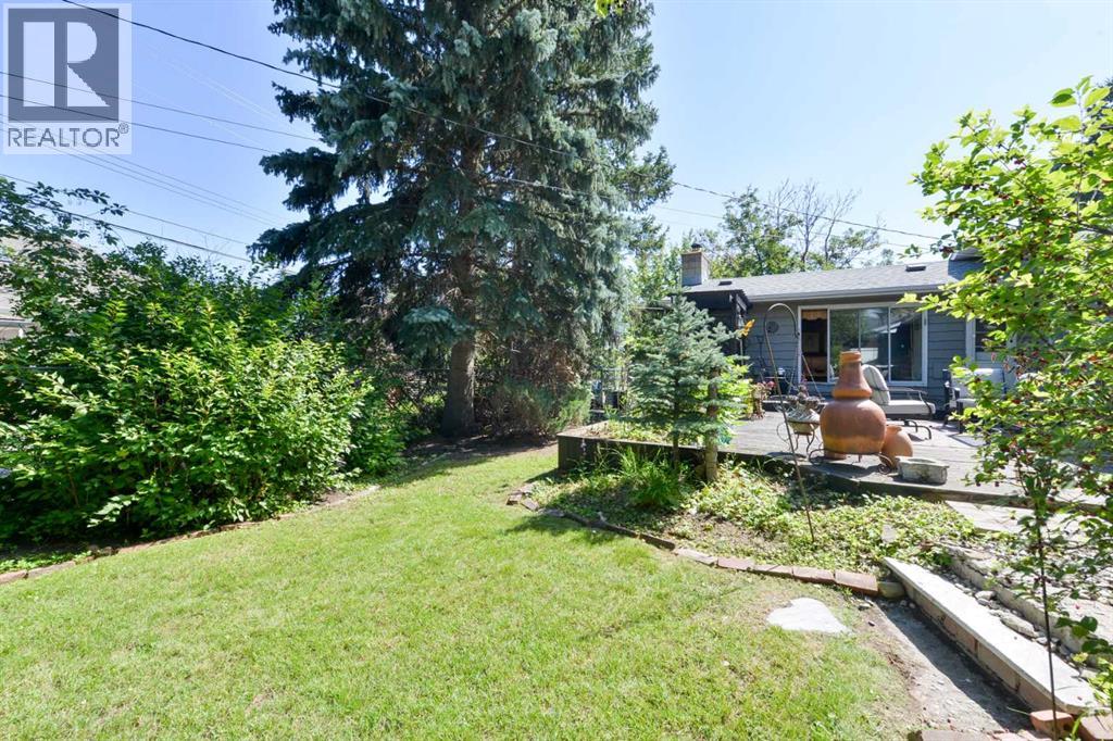 Single Family House Bungalow for Sale in  Laurentian Way SW North Glenmore Park Calgary 