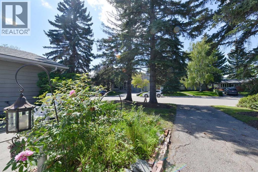 Single Family House Bungalow for Sale in  Laurentian Way SW North Glenmore Park Calgary 