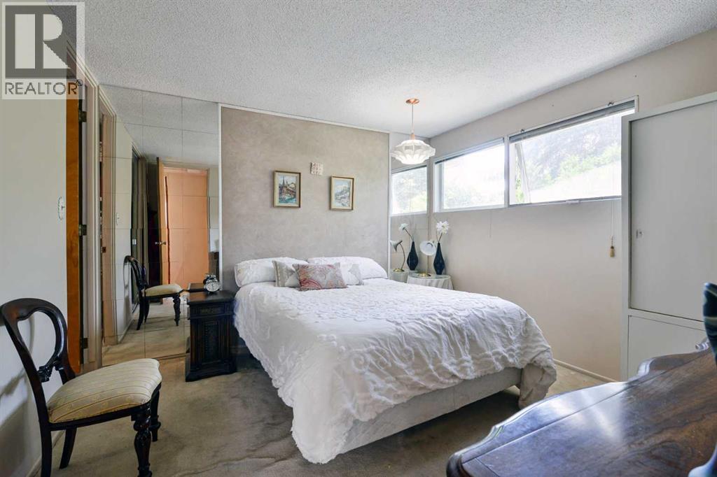 Single Family House Bungalow for Sale in  Laurentian Way SW North Glenmore Park Calgary 