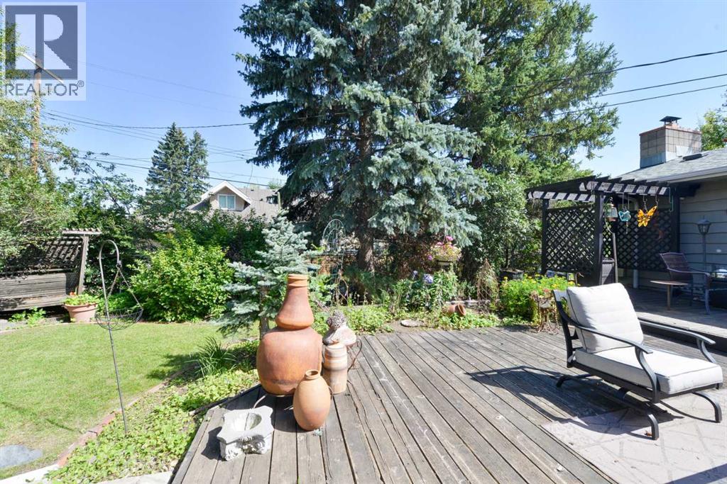 Single Family House Bungalow for Sale in  Laurentian Way SW North Glenmore Park Calgary 
