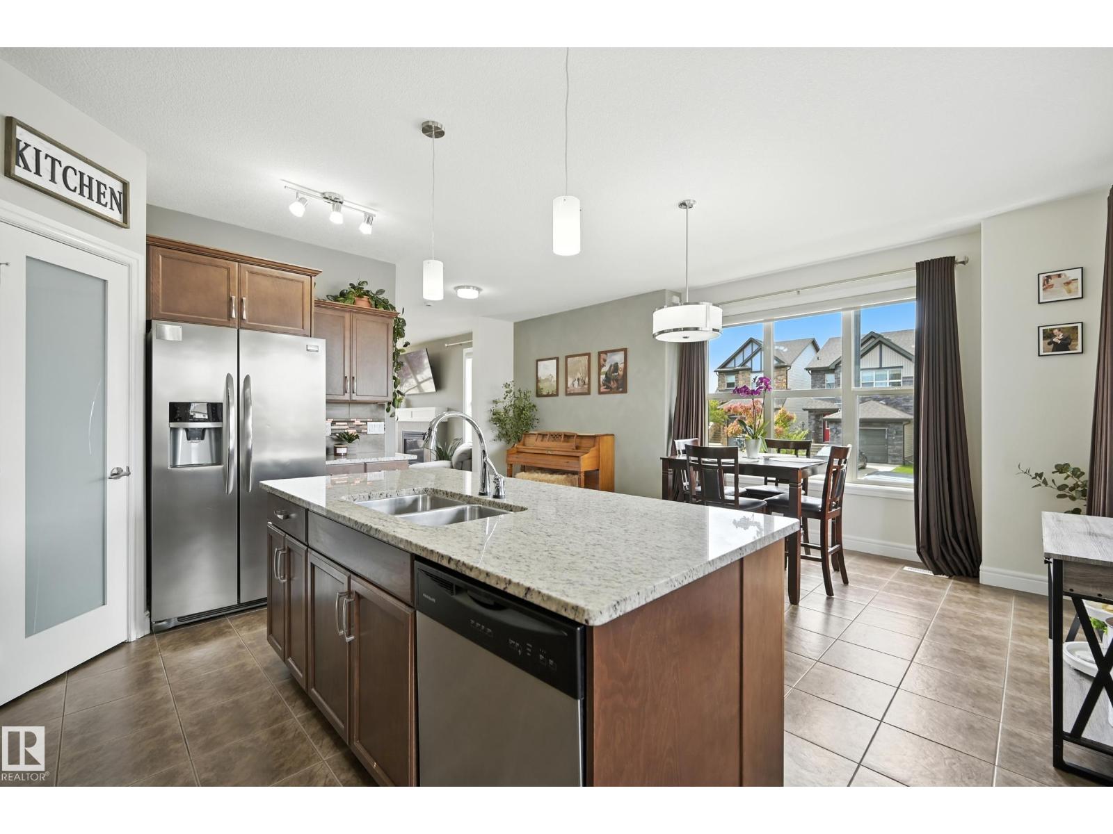 Photo 10 of 12 Greenbury Cr, Spruce Grove AB