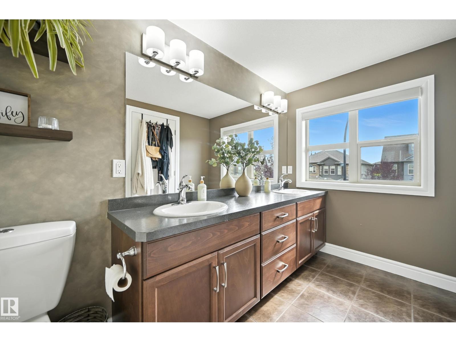 Photo 18 of 12 Greenbury Cr, Spruce Grove AB