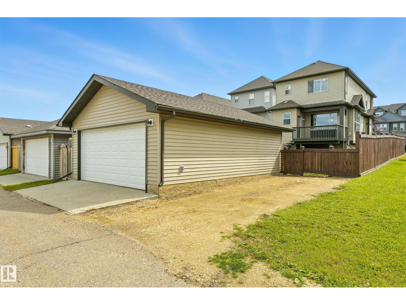 Photo 33 of 12 Greenbury Cr, Spruce Grove AB