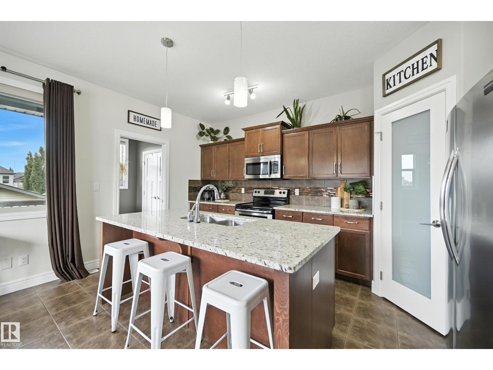 Photo 7 of 12 Greenbury Cr, Spruce Grove AB