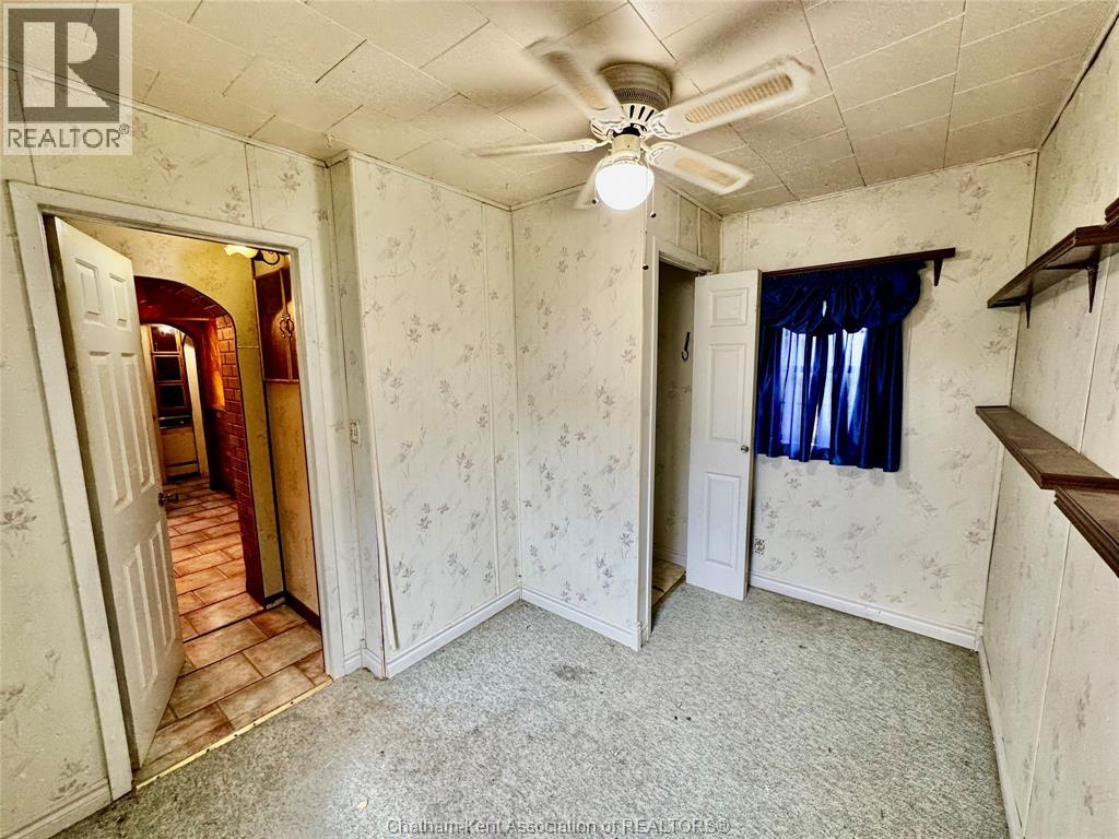 Photo 17 of 71 Princess Street South, Chatham ON