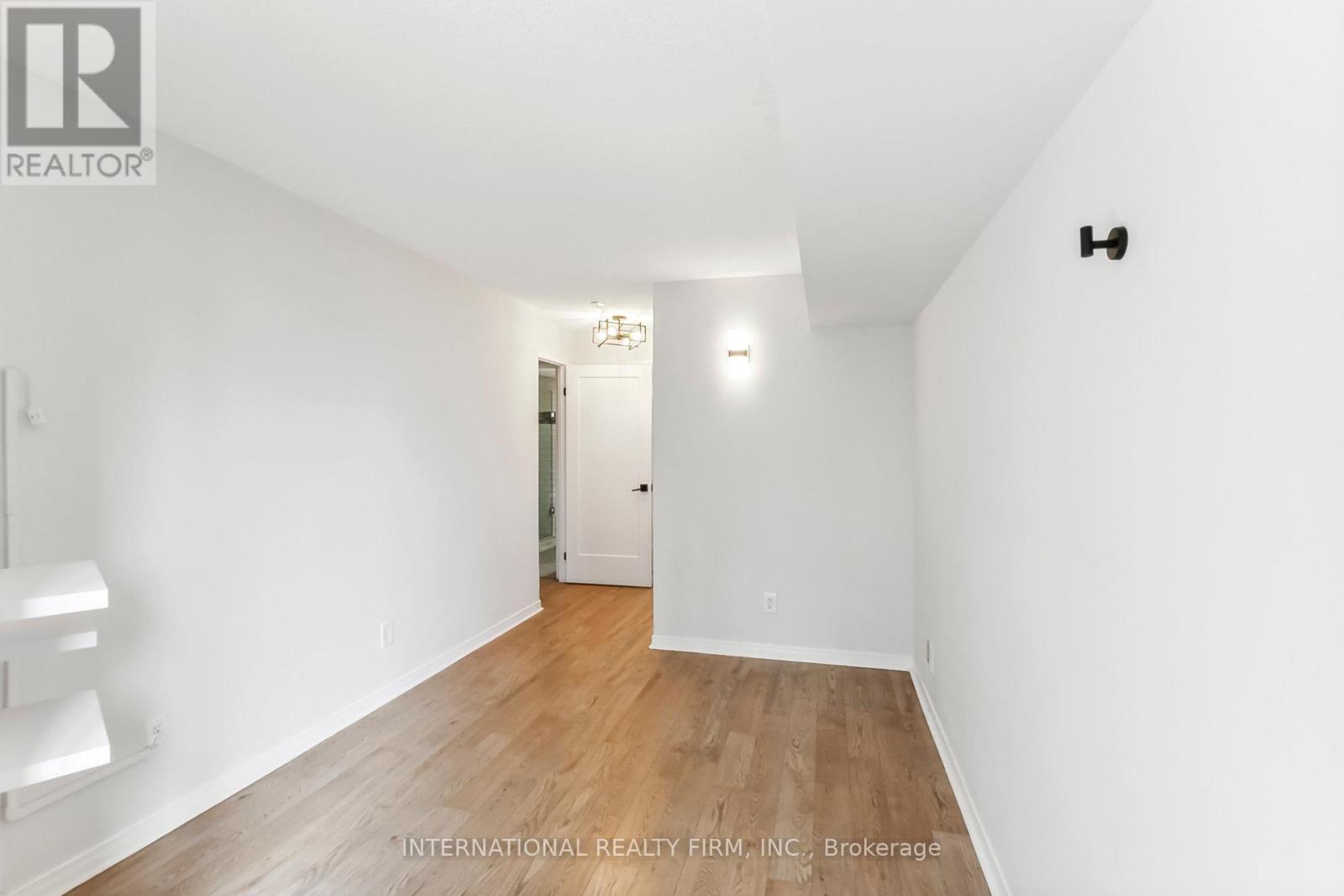Photo 40 of 628 801 King Street W, Toronto ON