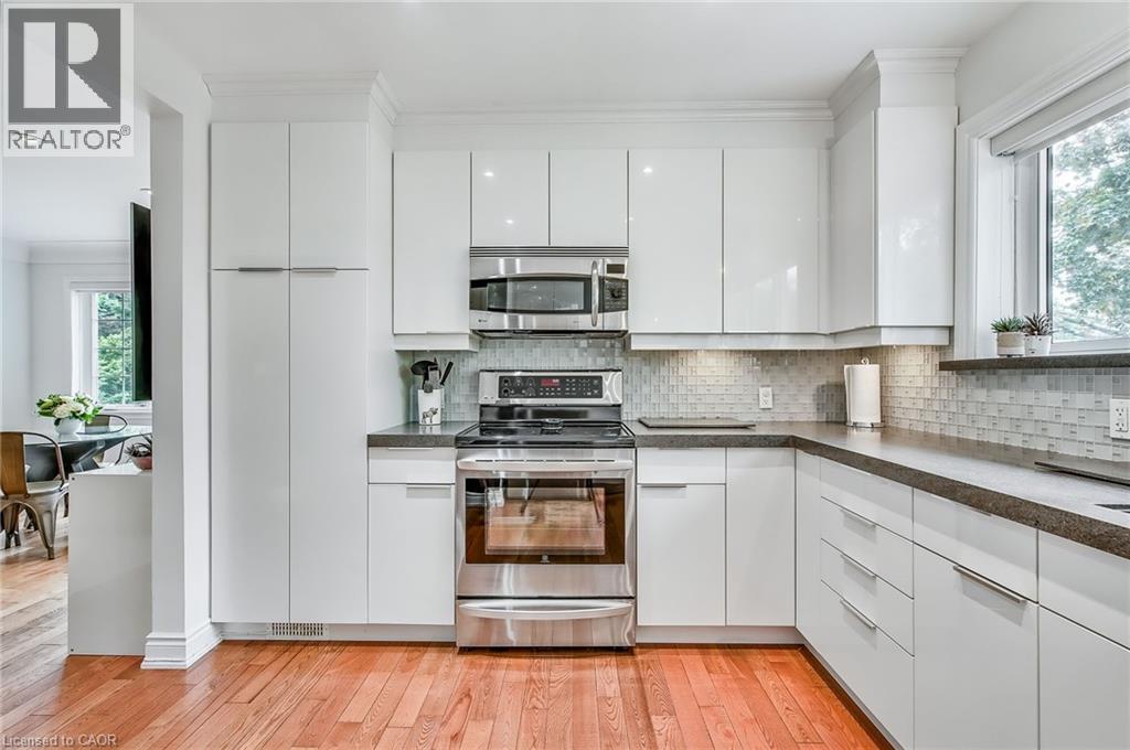 Photo 10 of 2217 Ghent Avenue, Burlington ON