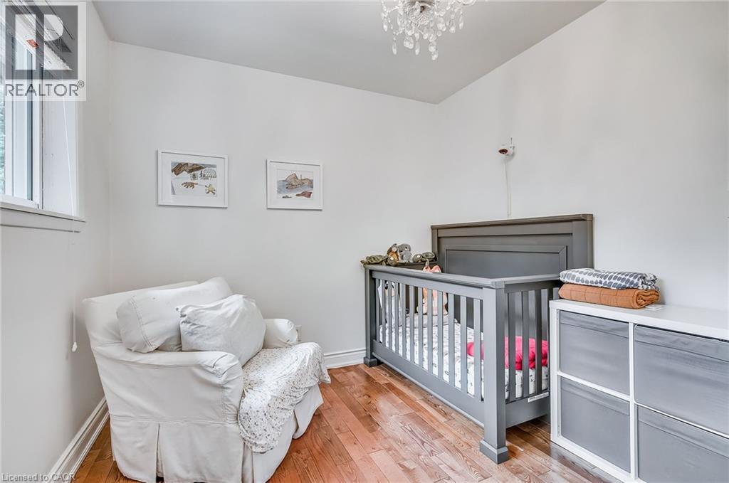 Photo 13 of 2217 Ghent Avenue, Burlington ON