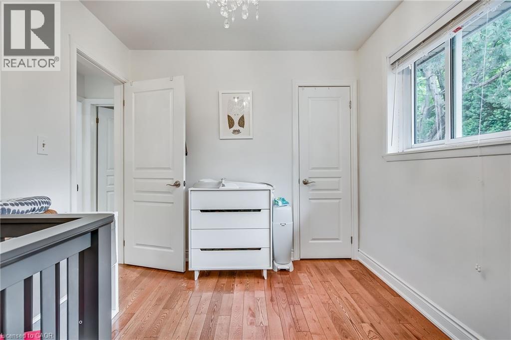 Photo 14 of 2217 Ghent Avenue, Burlington ON