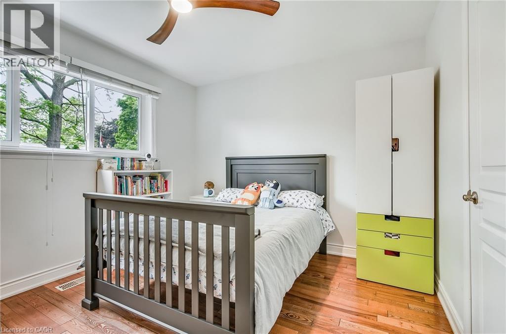 Photo 15 of 2217 Ghent Avenue, Burlington ON