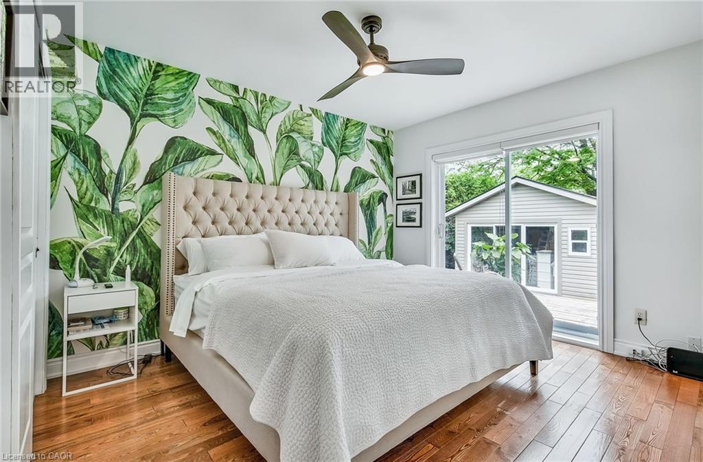 Photo 17 of 2217 Ghent Avenue, Burlington ON
