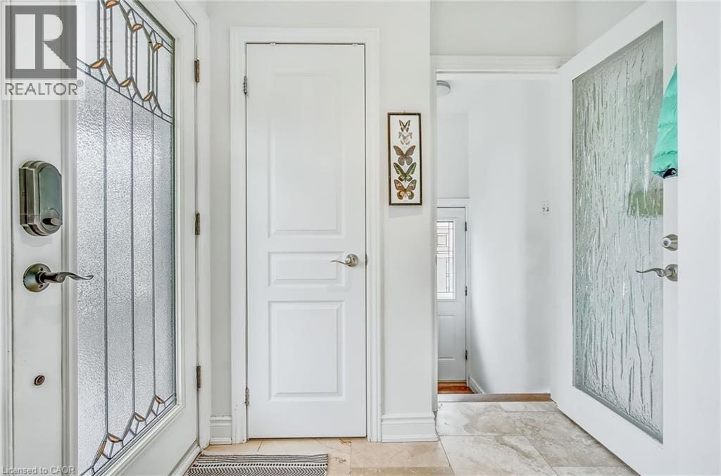Photo 19 of 2217 Ghent Avenue, Burlington ON