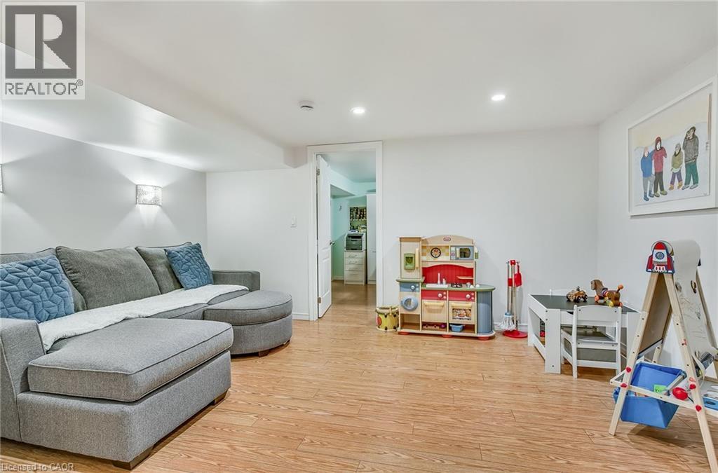 Photo 25 of 2217 Ghent Avenue, Burlington ON