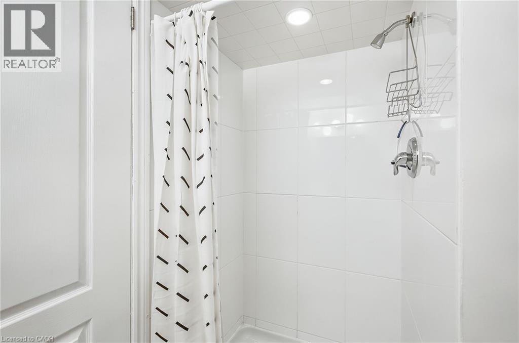 Photo 30 of 2217 Ghent Avenue, Burlington ON
