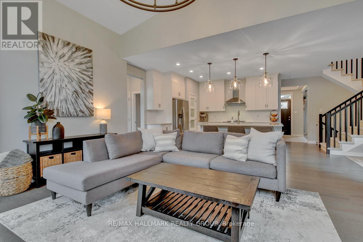 Photo 13 of 716 Kirkham Crescent, Ottawa ON