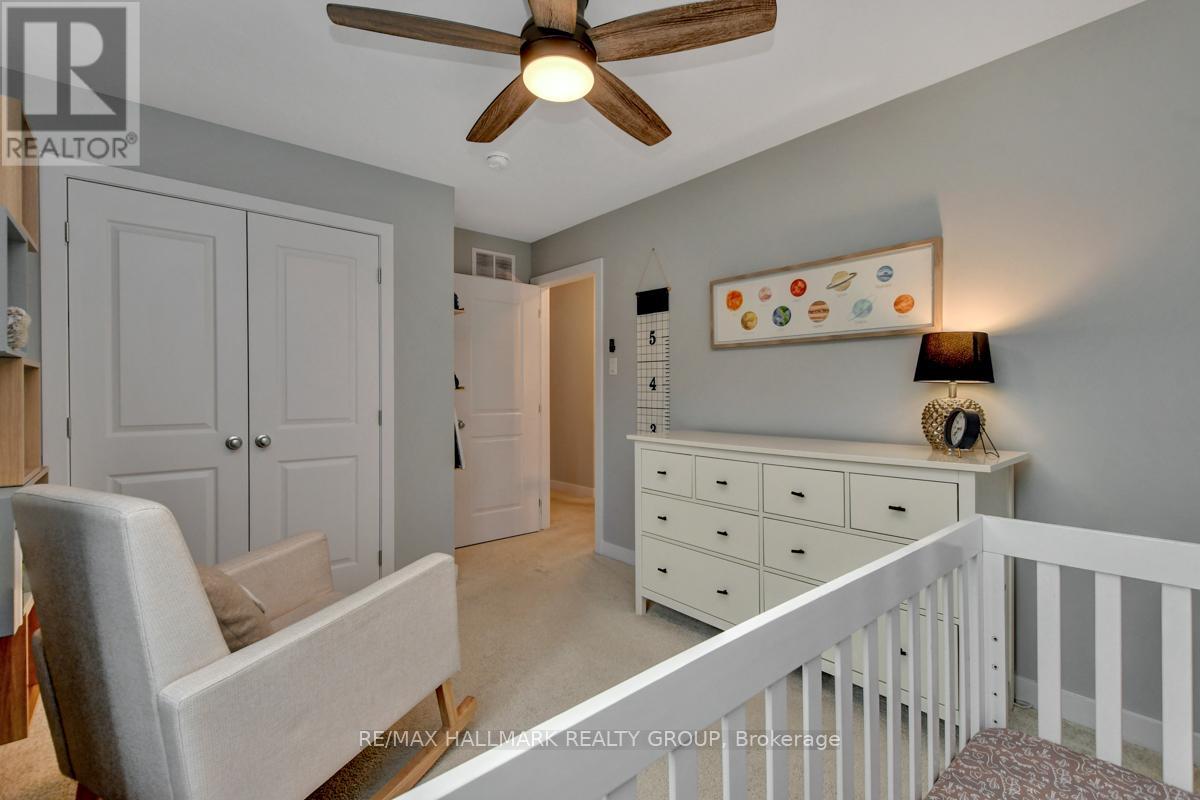 Photo 28 of 716 Kirkham Crescent, Ottawa ON