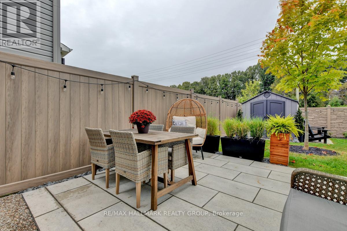 Photo 38 of 716 Kirkham Crescent, Ottawa ON