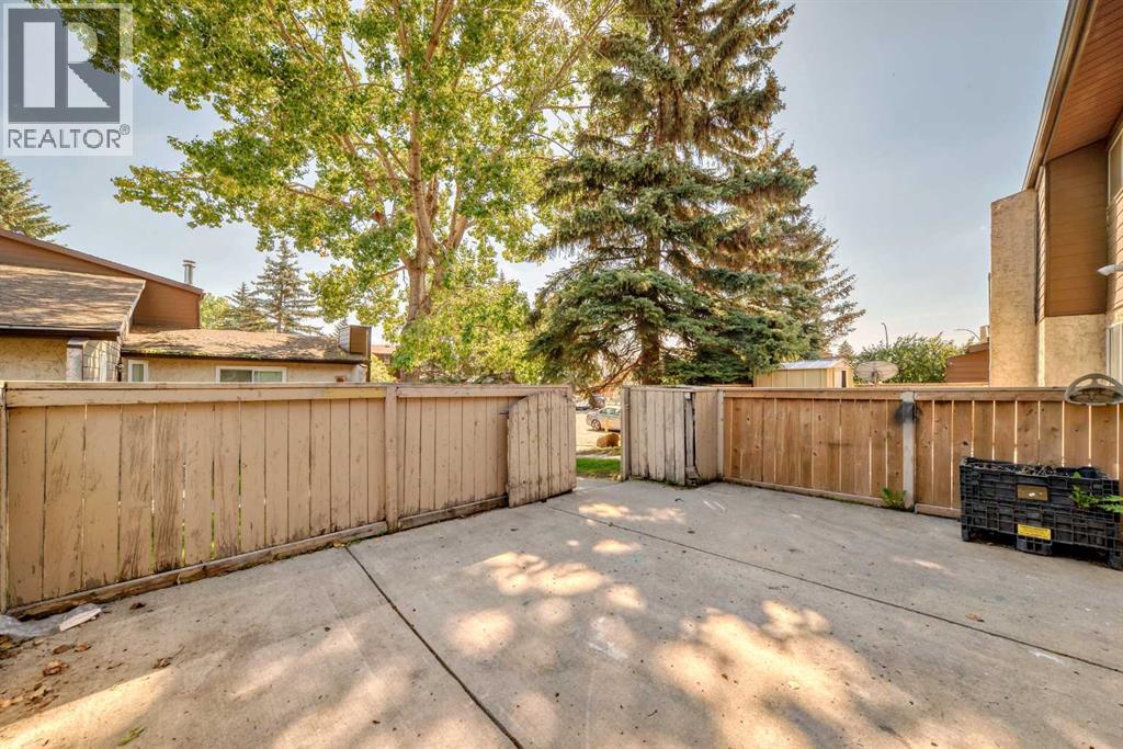 Single Family House for Sale in    Avenue SE Penbrooke Meadows Calgary 