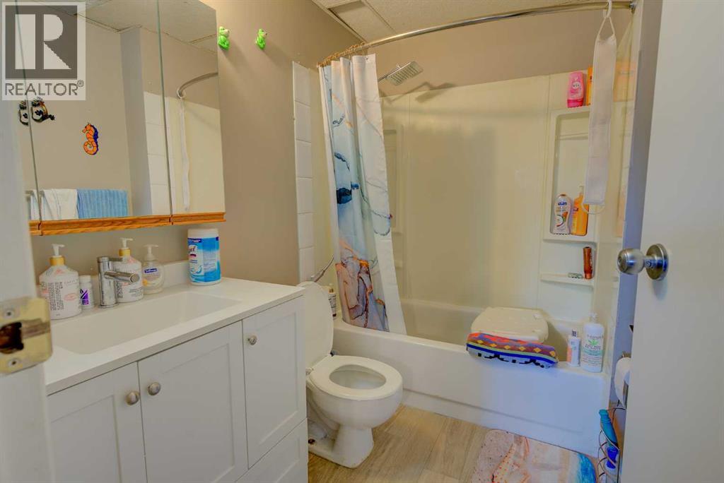 Single Family House Bungalow for Sale in   Avenue Glendale Red Deer 