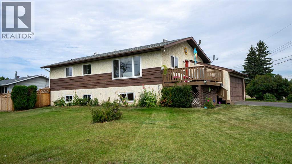 Single Family House Bungalow for Sale in   Avenue Glendale Red Deer 
