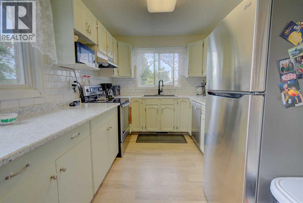 Single Family House Bungalow for Sale in   Avenue Glendale Red Deer 