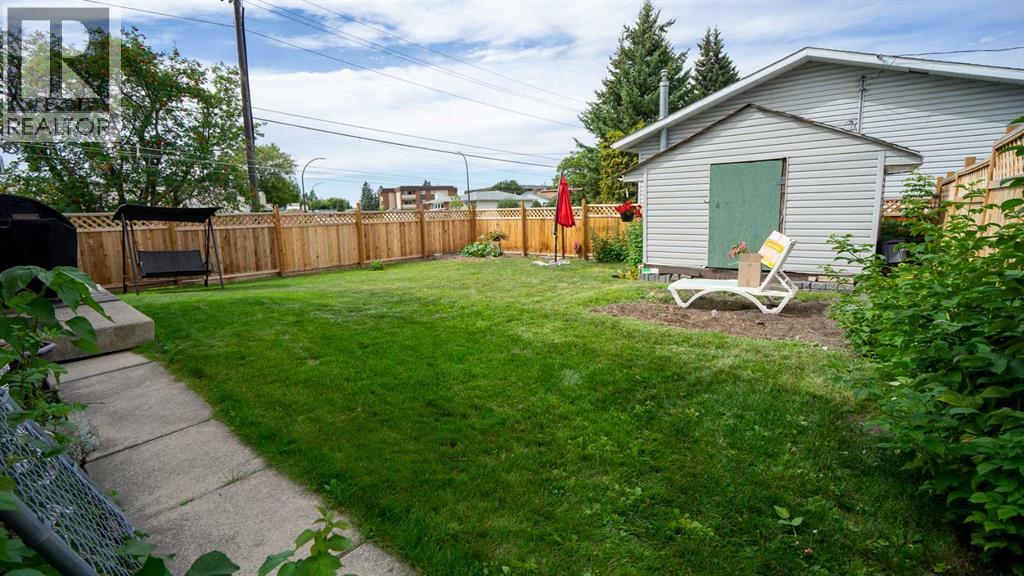 Single Family House Bungalow for Sale in   Avenue Glendale Red Deer 