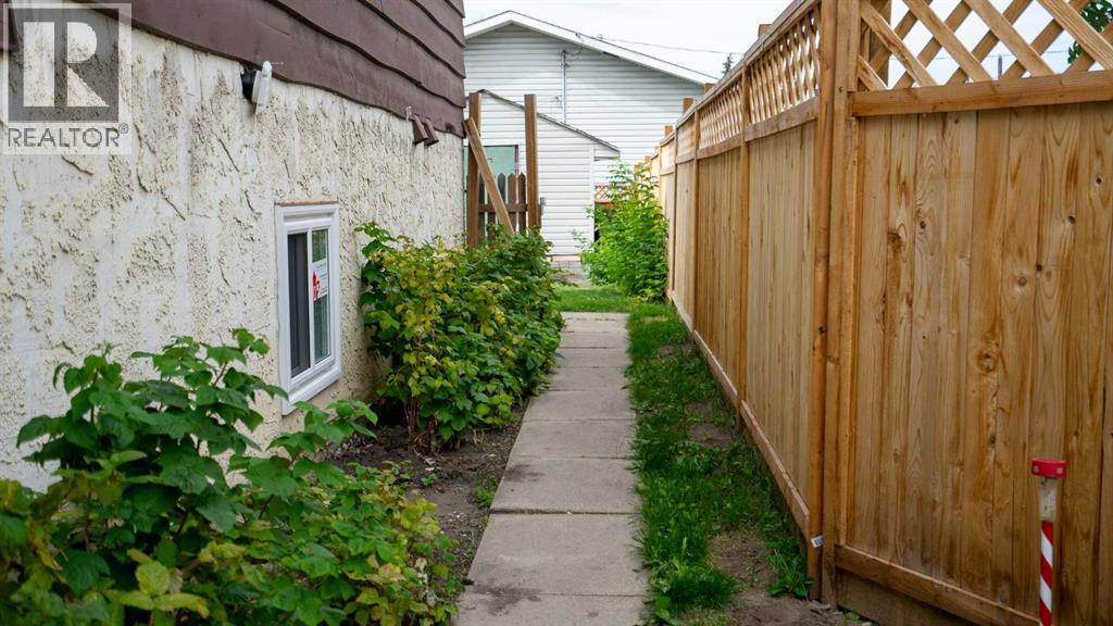 Single Family House Bungalow for Sale in   Avenue Glendale Red Deer 