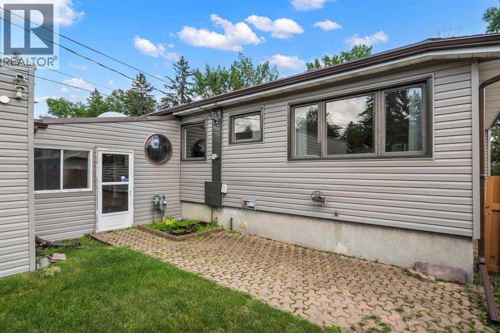 Single Family House Bungalow for Sale in  Fawn Crescent SE Fairview Calgary 