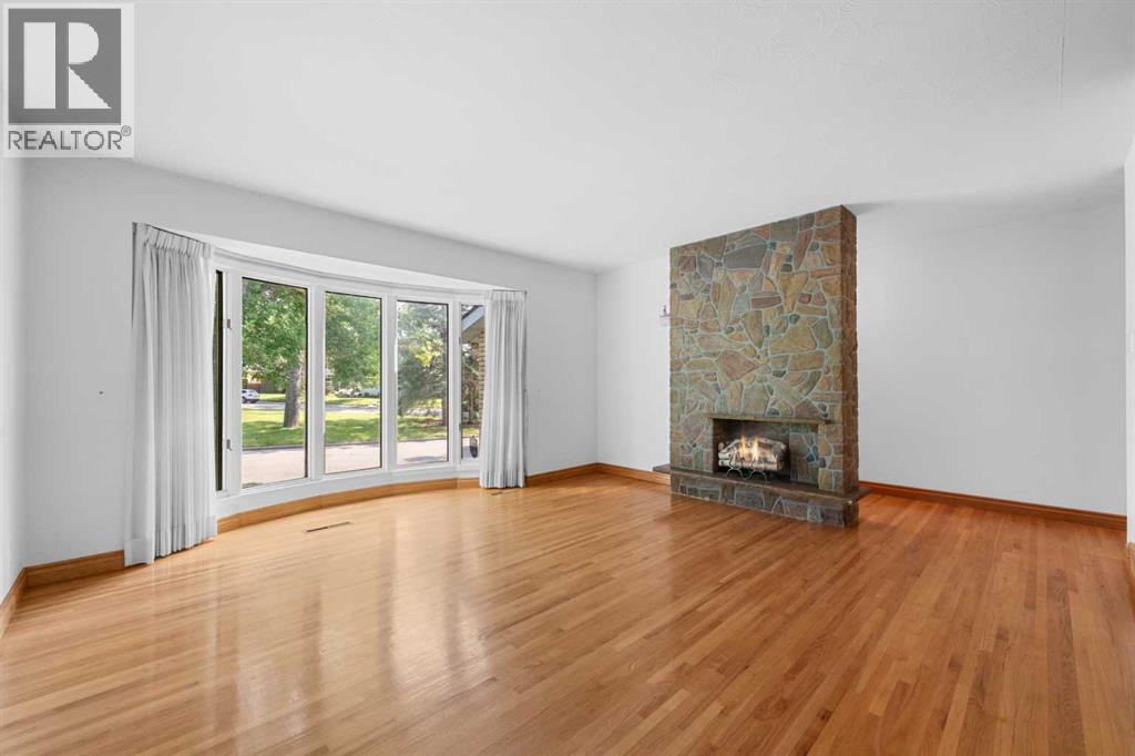 Single Family House Bungalow for Sale in  Fawn Crescent SE Fairview Calgary 