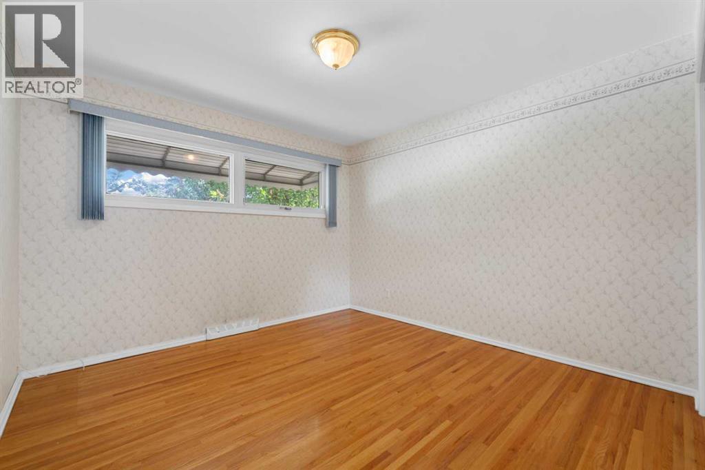 Single Family House Bungalow for Sale in  Fawn Crescent SE Fairview Calgary 