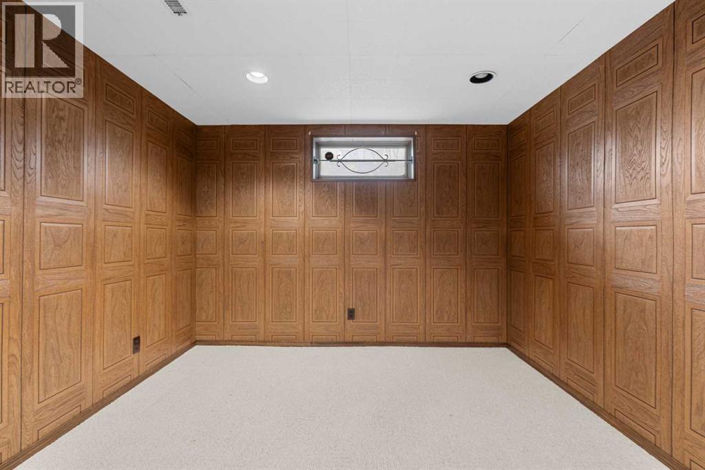 Single Family House Bungalow for Sale in  Fawn Crescent SE Fairview Calgary 
