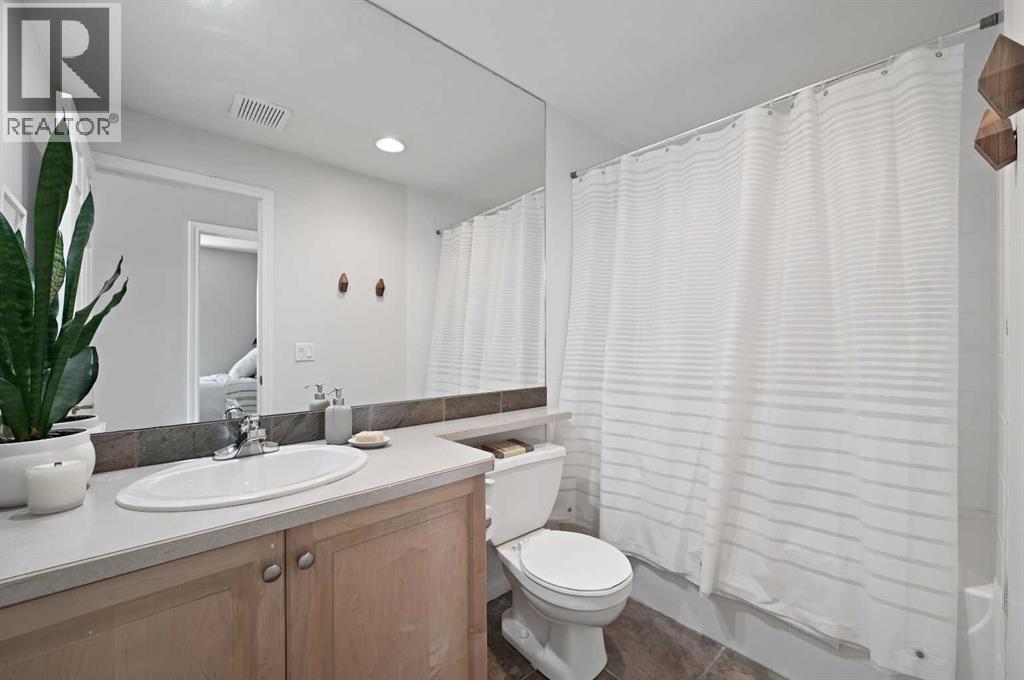 Single Family House for Sale in    Avenue SW Kingsland Calgary 