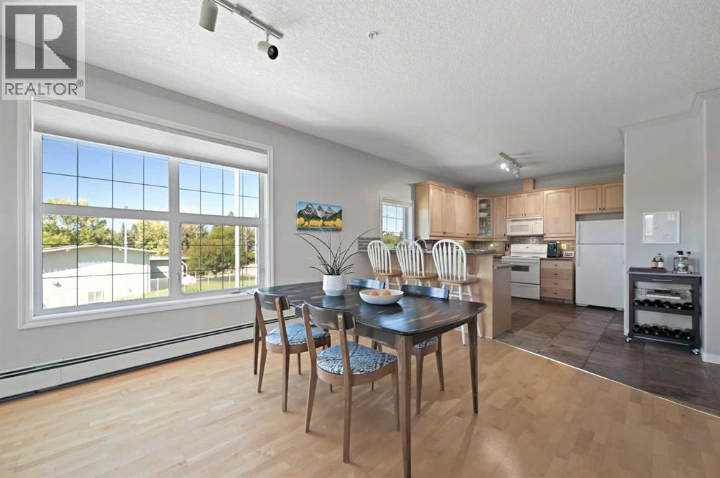 Single Family House for Sale in    Avenue SW Kingsland Calgary 