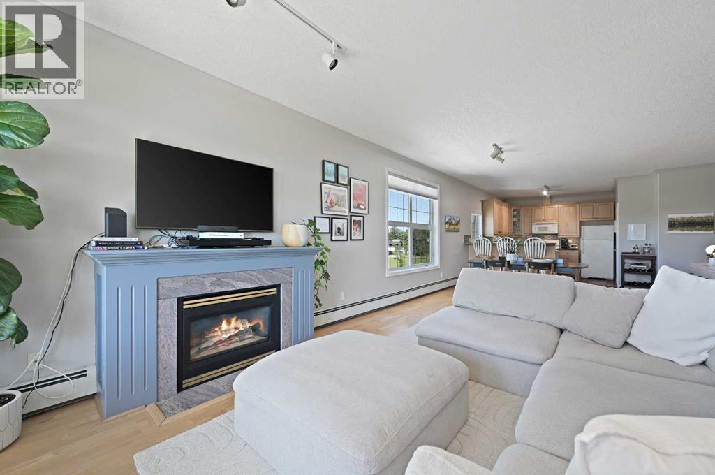 Single Family House for Sale in    Avenue SW Kingsland Calgary 