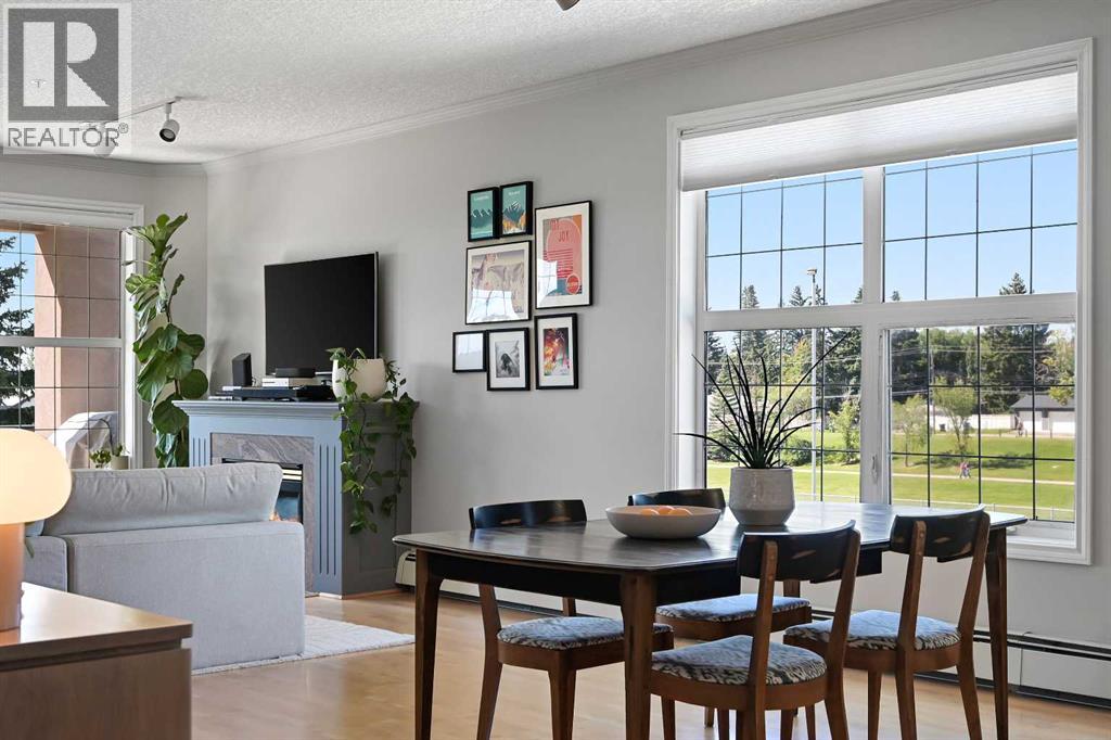 Single Family House for Sale in    Avenue SW Kingsland Calgary 