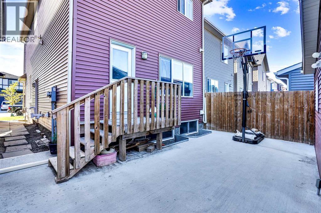 Single Family House for Sale in  Savanna Villas NE Saddle Ridge Calgary 