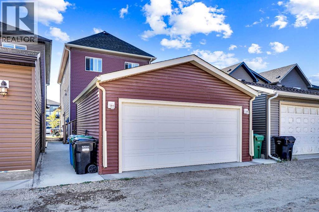 Single Family House for Sale in  Savanna Villas NE Saddle Ridge Calgary 