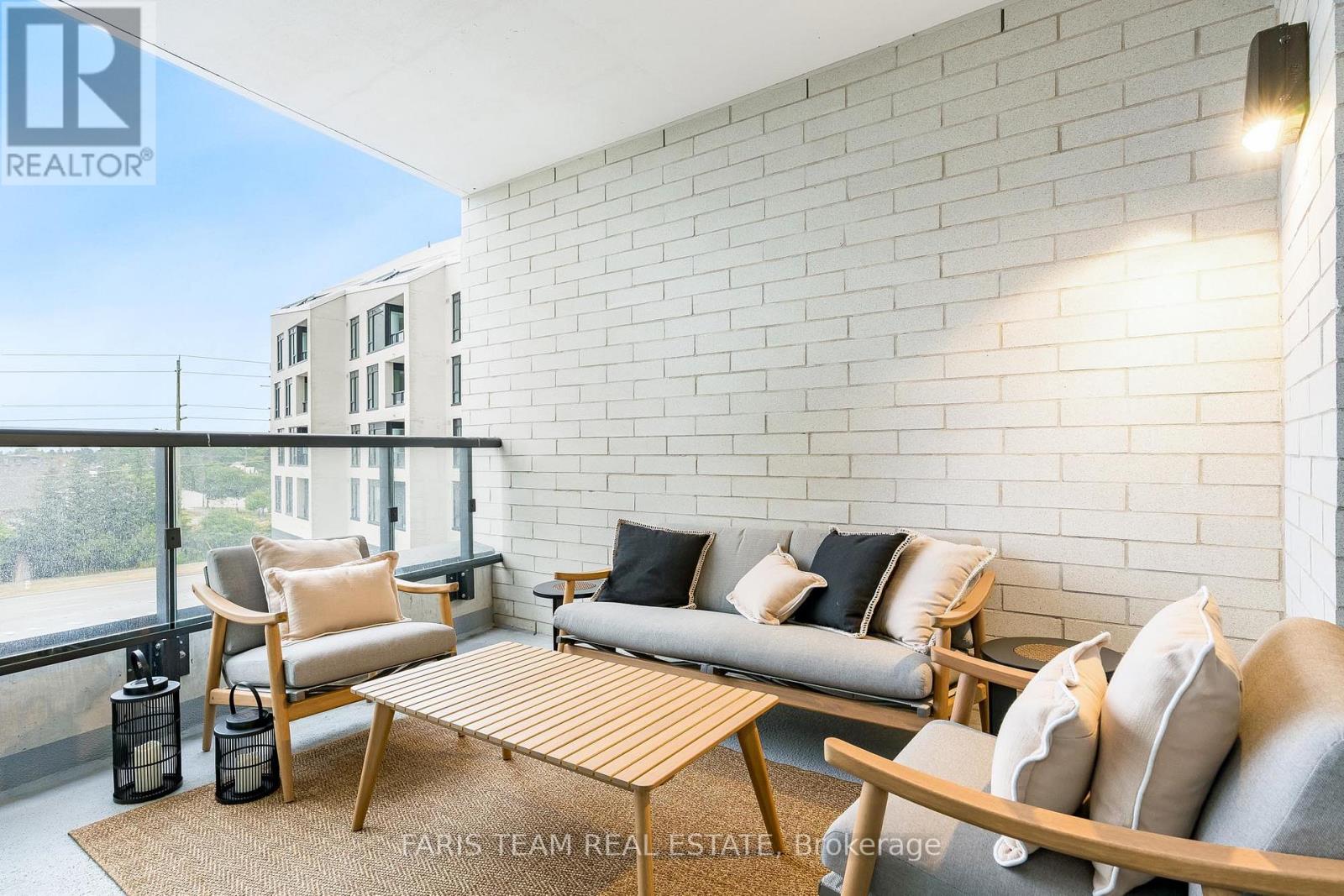 Photo 11 of 325 31 Huron Street, Collingwood ON